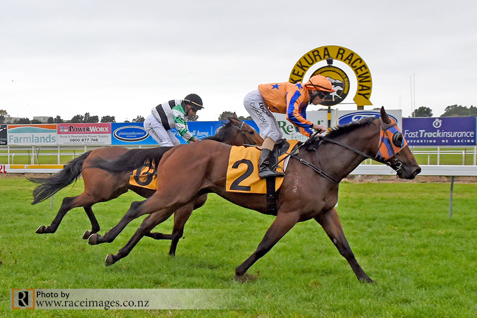 ROCKSUN - TARANAKI 9-6-2016 RACE IMAGES